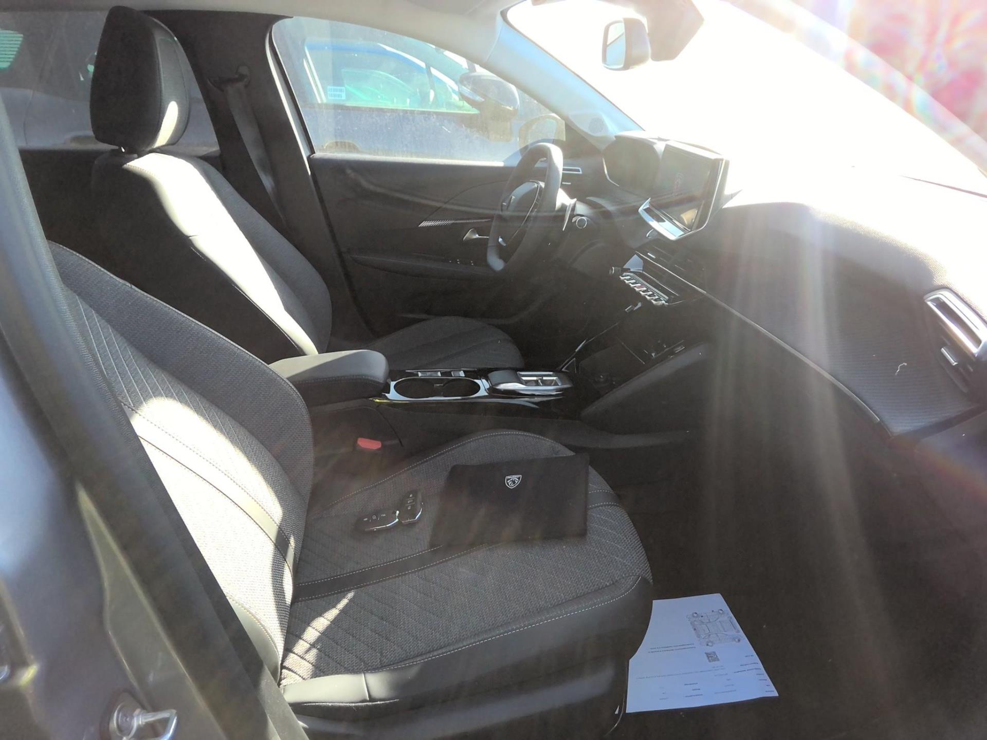 Peugeot 208 Hybrid 100 e-DCS6 Allure 2024
