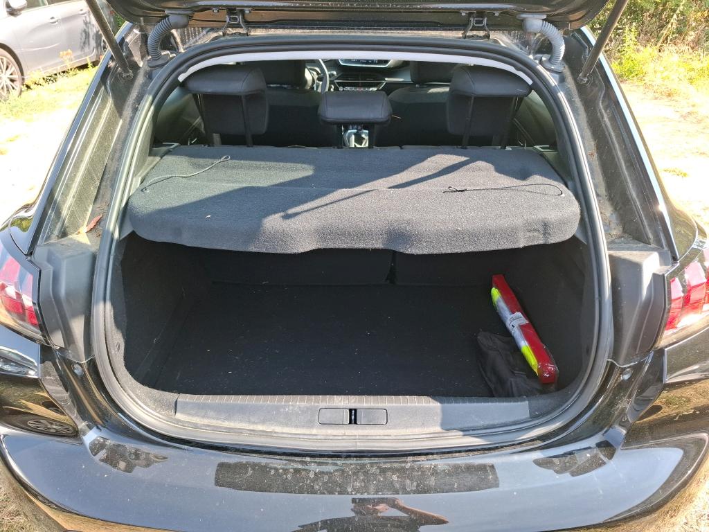 Peugeot 208 BlueHDi 100 S&S BVM6 Active Pack 2022