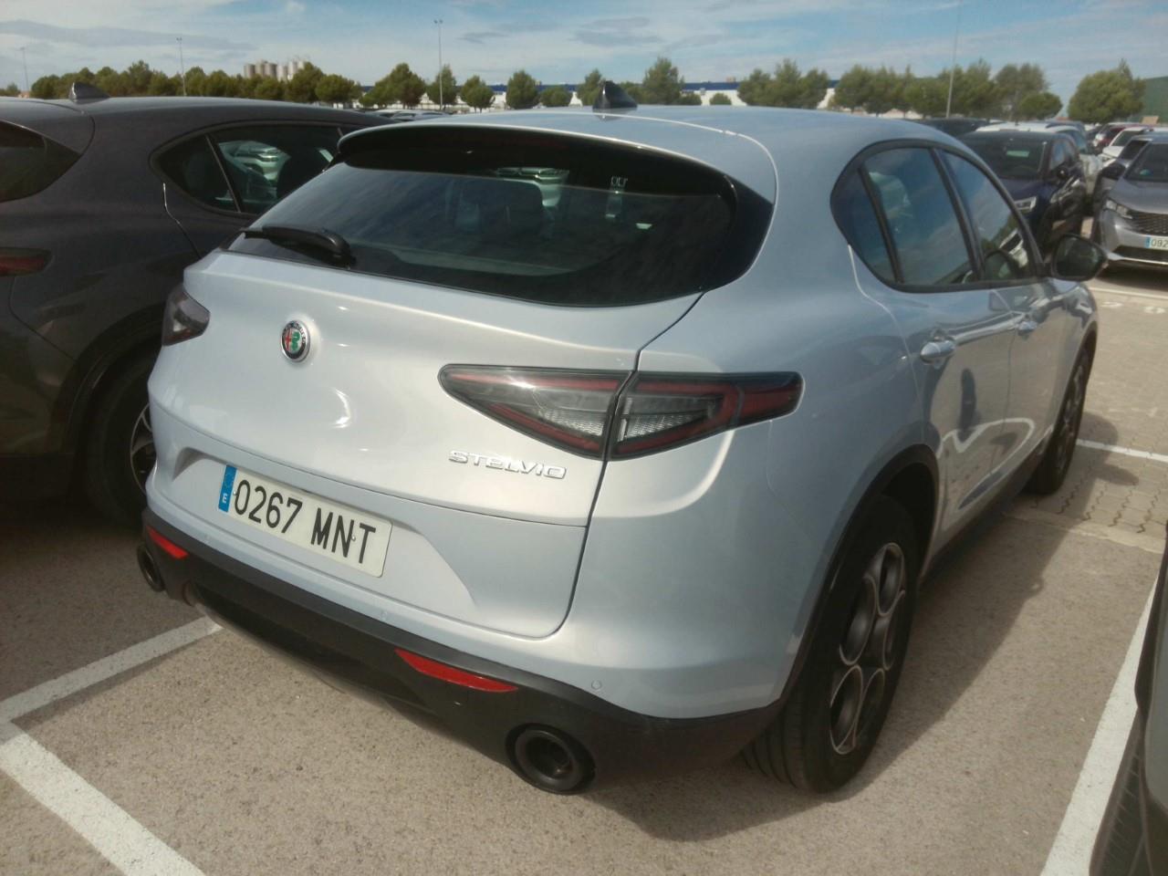 Foto Alfa Romeo Stelvio 8
