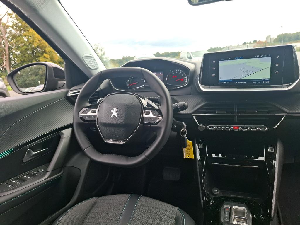 Peugeot 2008 BlueHDi 130 S&S EAT8 Allure 2022