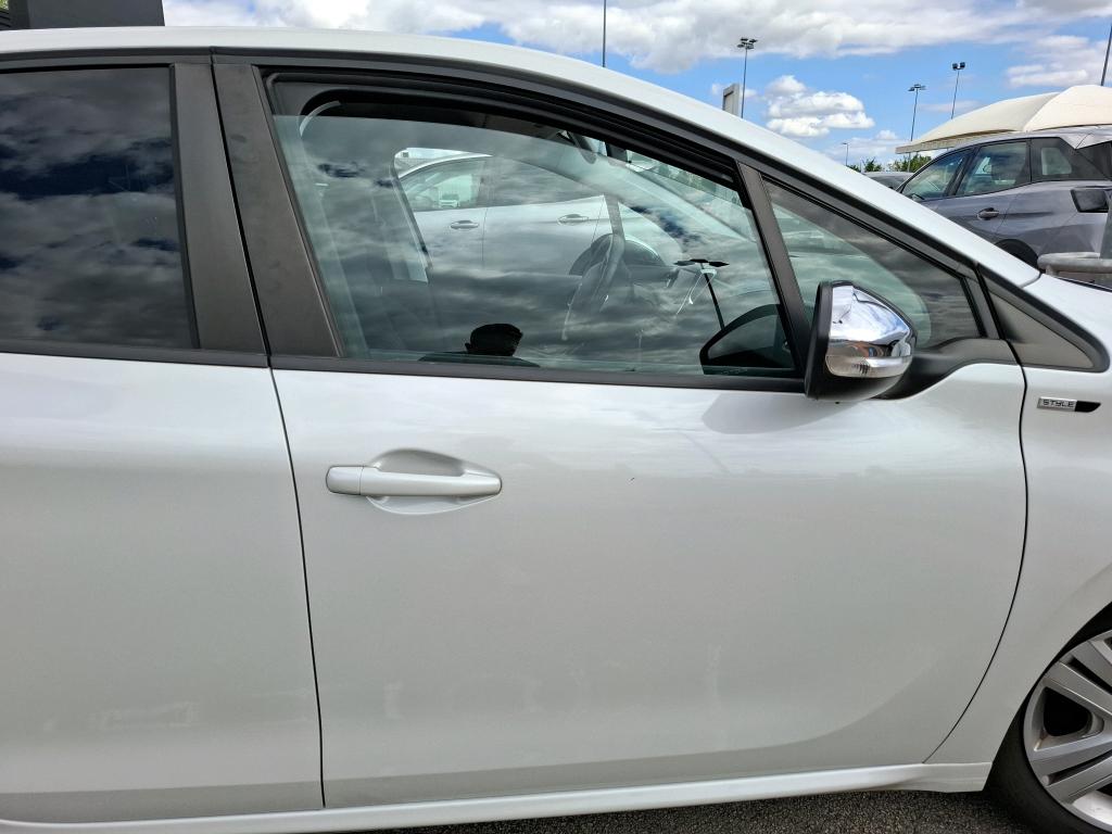 Peugeot 208 1.2 PureTech 82ch BVM5 Style 2017