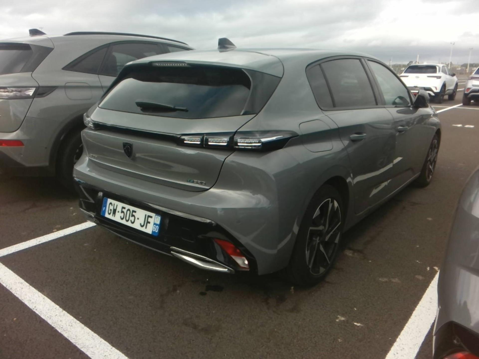 Peugeot 308 PHEV 180 e-EAT8 Allure 2024