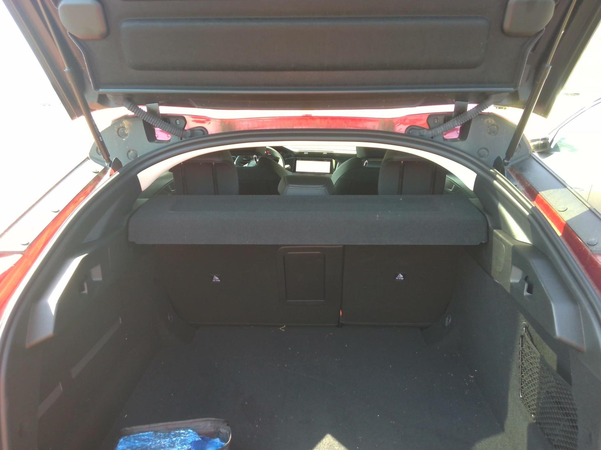 Peugeot 408 Hybrid 136 e-DCS6 Allure 2024