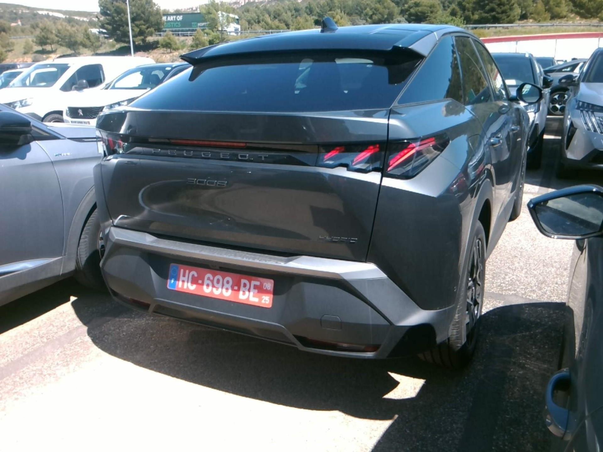 Peugeot 3008 Hybrid 136 e-DCS6 GT 2025