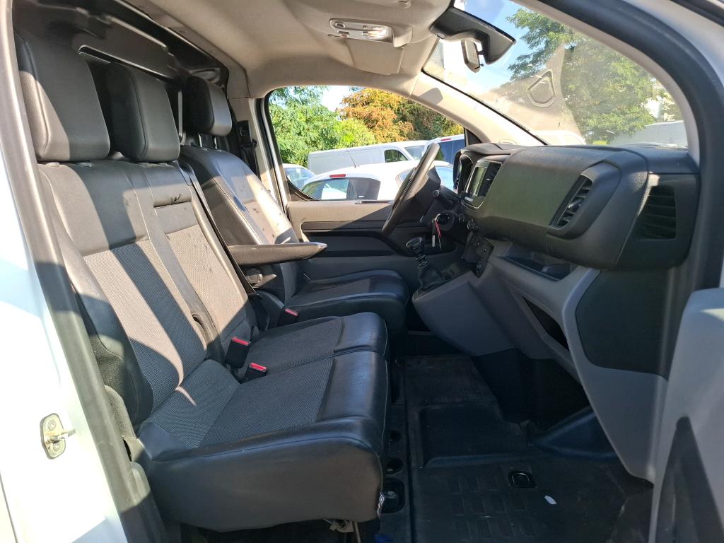 Peugeot EXPERT FGN TOLE STANDARD 2.0 BLUEHDI 120 S&S BVM6 ASPHALT 2020
