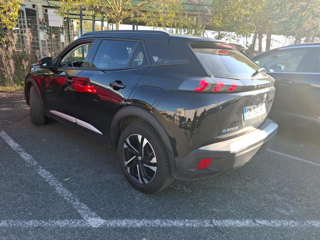 Peugeot 2008 Electrique 136 ch Roadtrip 2023