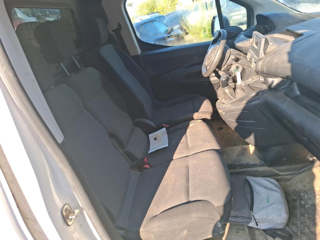 Peugeot PARTNER FOURGON STANDARD 650 KG BLUEHDI 75 BVM5 PREMIUM 2021