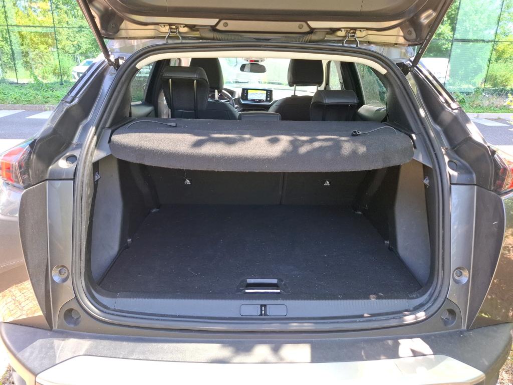 Peugeot 2008 BlueHDi 130 S&S EAT8 Allure Business 2021