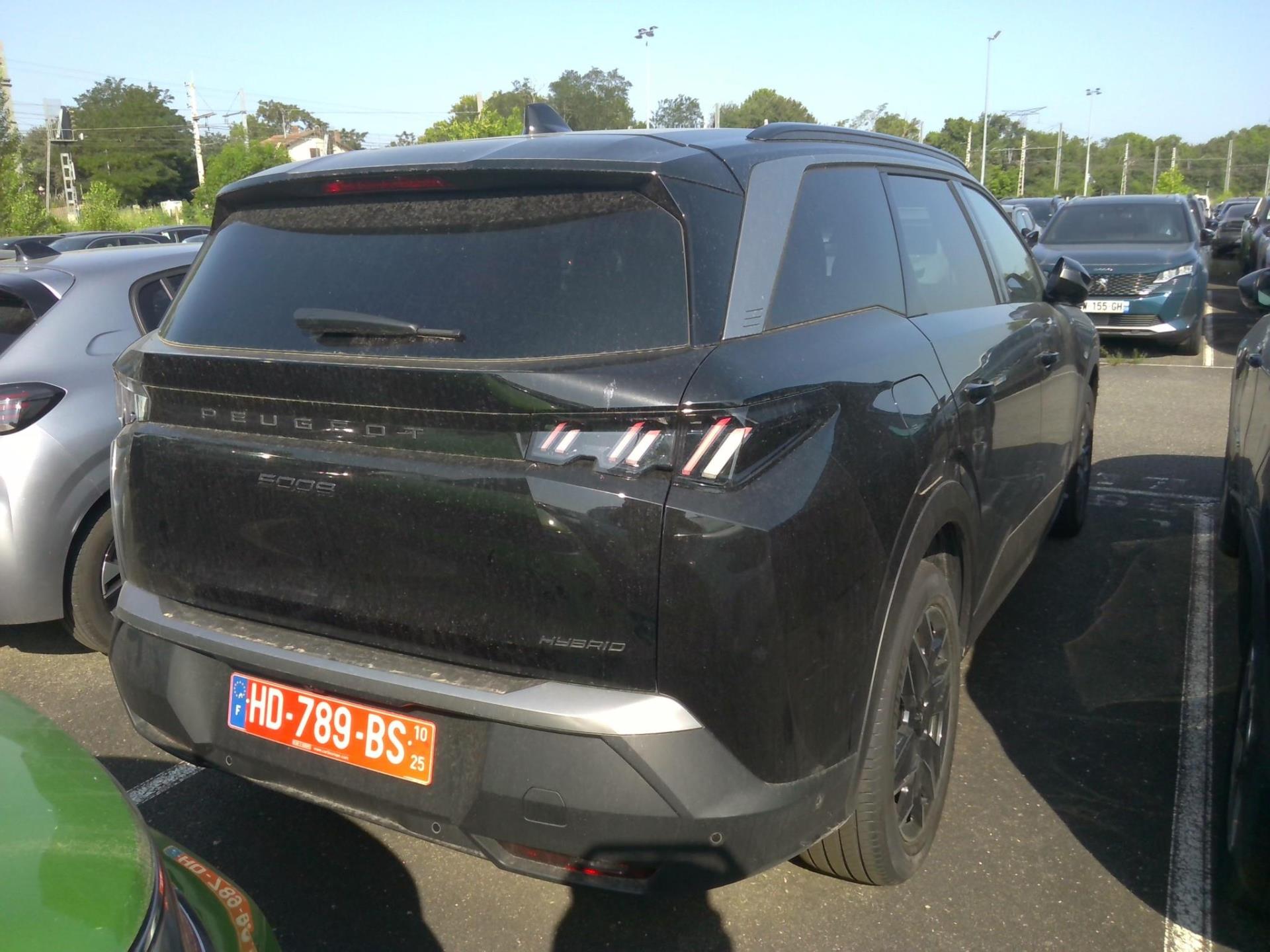 Peugeot 5008 Hybrid 145 e-DCS6 Allure 2025