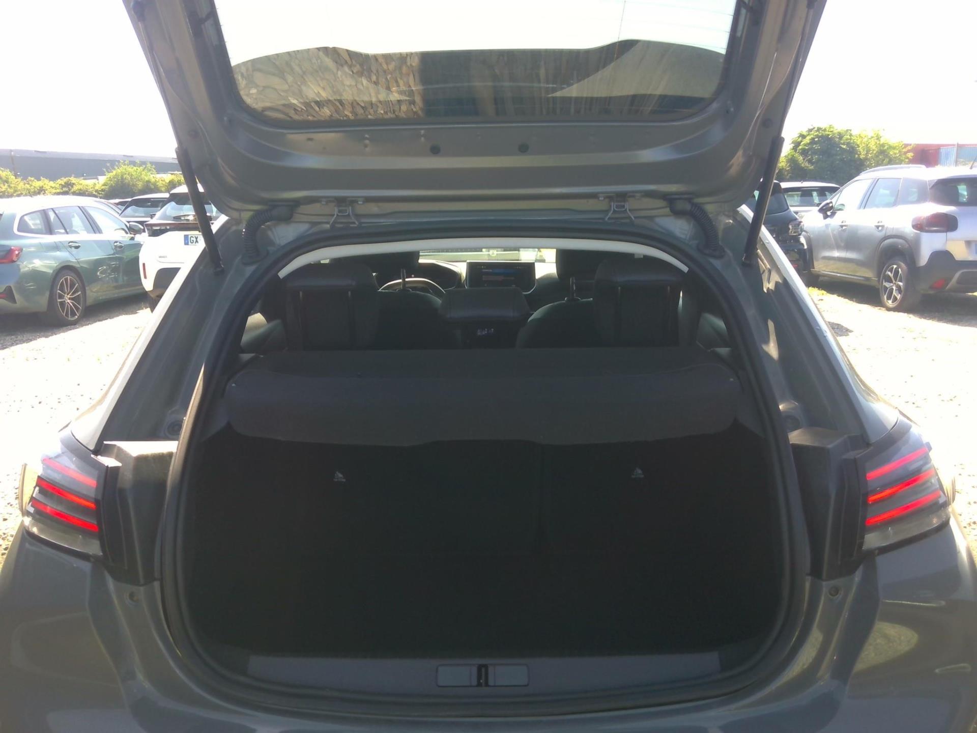 Peugeot 208 Hybrid 100 e-DCS6 Allure 2024