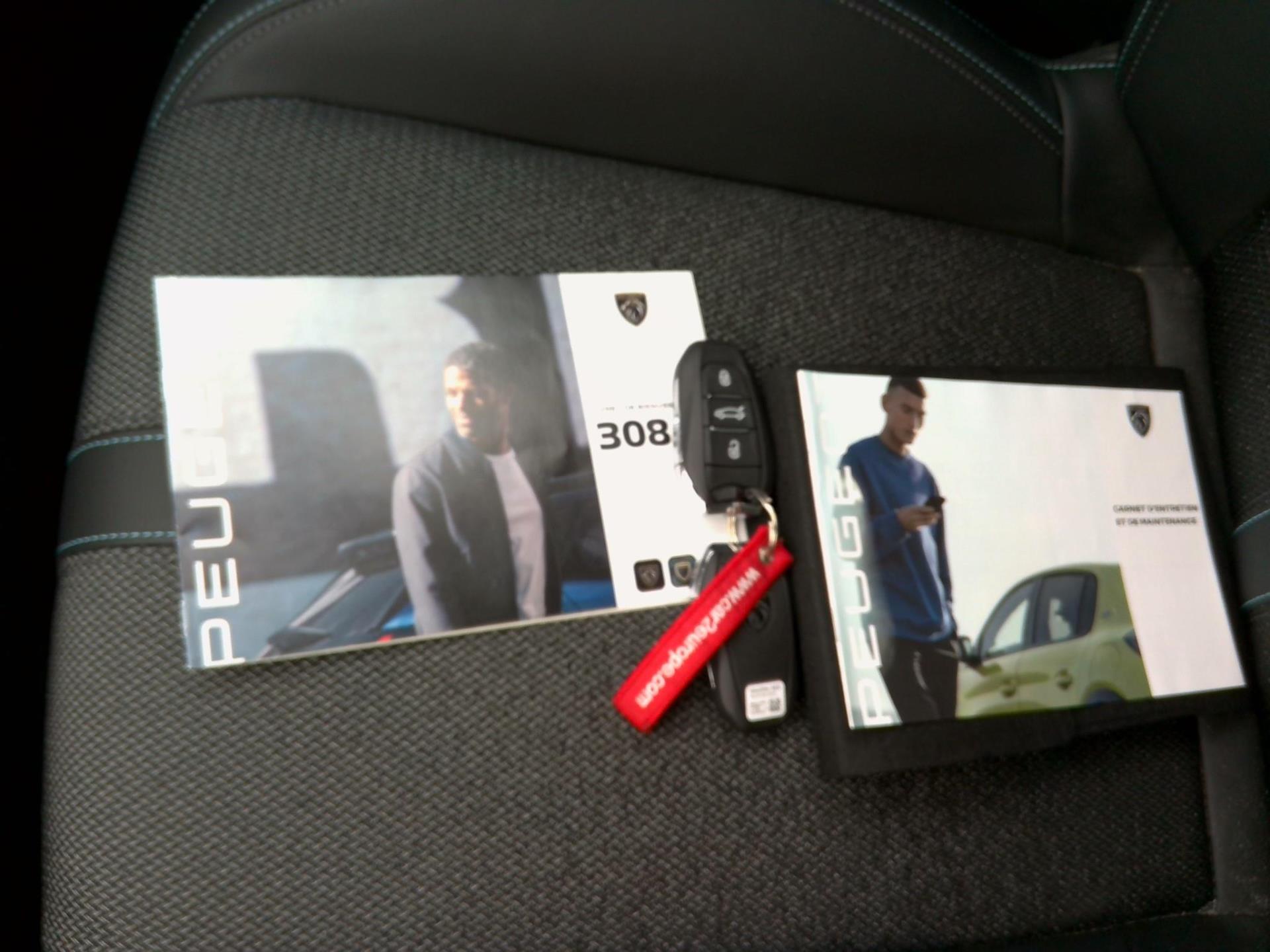 Peugeot 308 PHEV 180 e-EAT8 Allure 2024