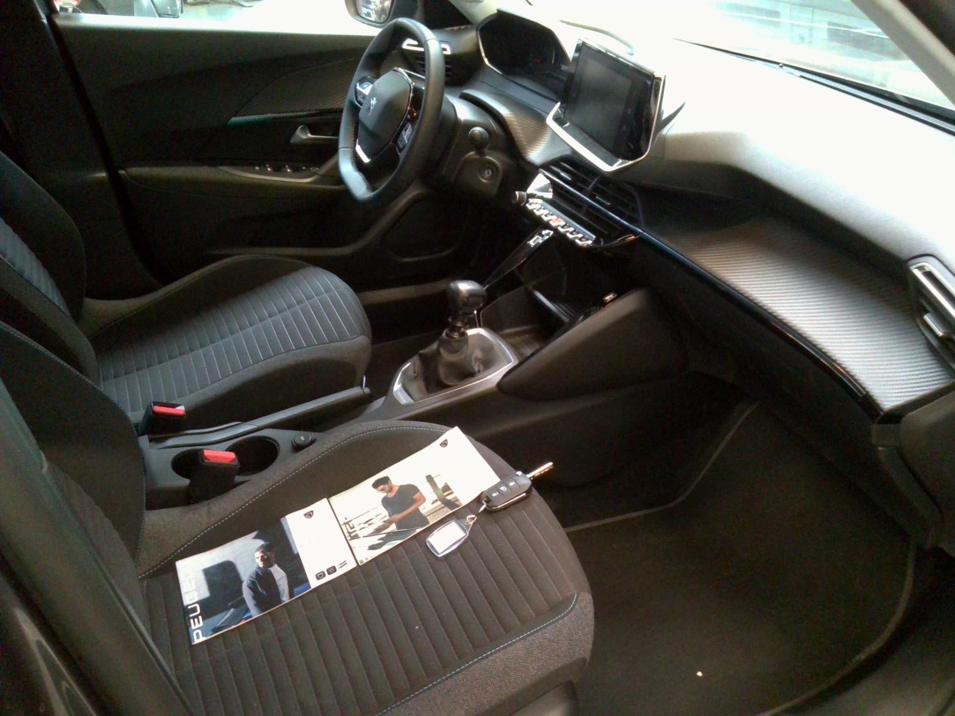 Peugeot 2008 PureTech 130 S&S BVM6 Style 2022