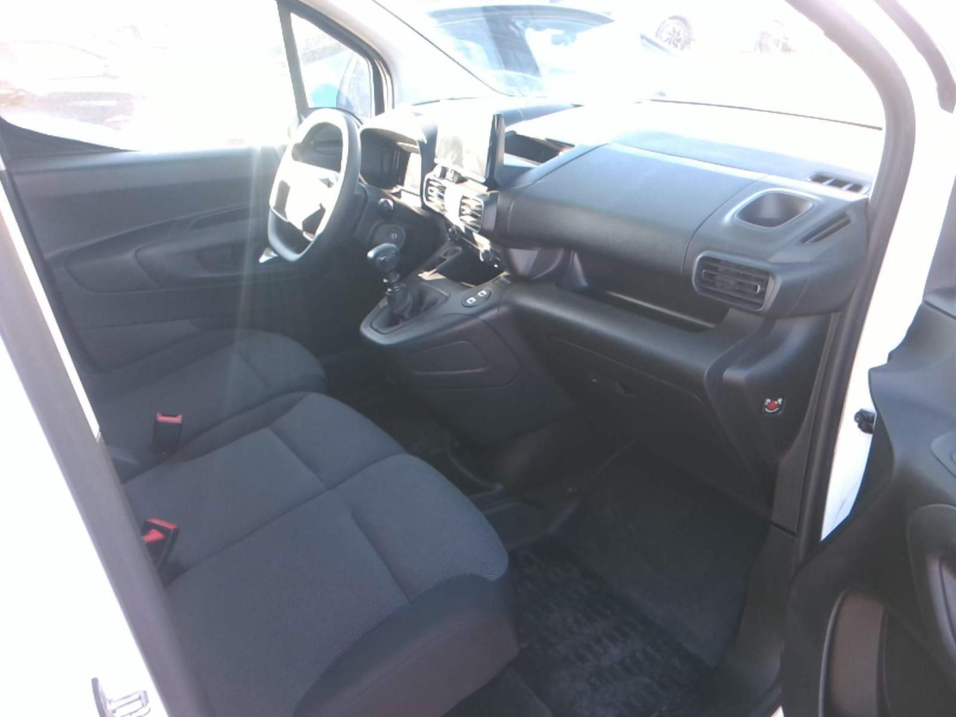 Citroen BERLINGO VAN TAILLE XL 950KG BLUEHDI 100 S&S BVM6  2024