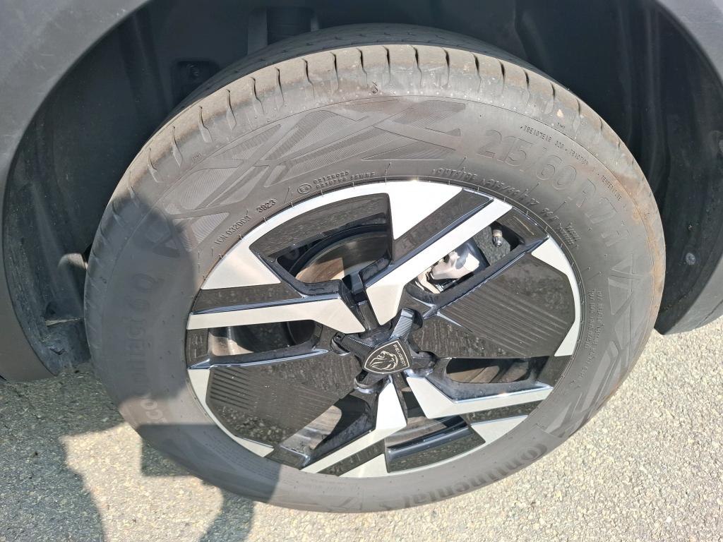 Peugeot 2008 Hybrid 136 e-DCS6 Allure 2024