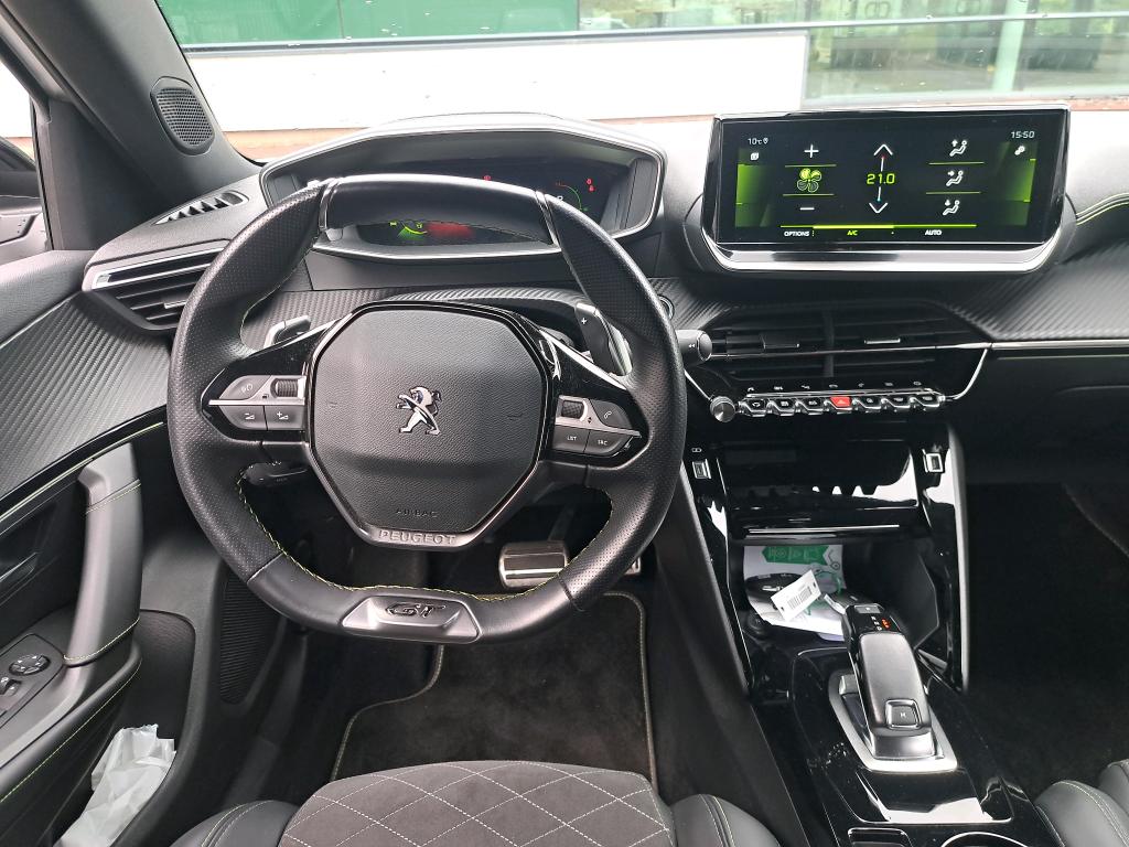 Peugeot 2008 PureTech 130 S&S EAT8 GT Pack 2022