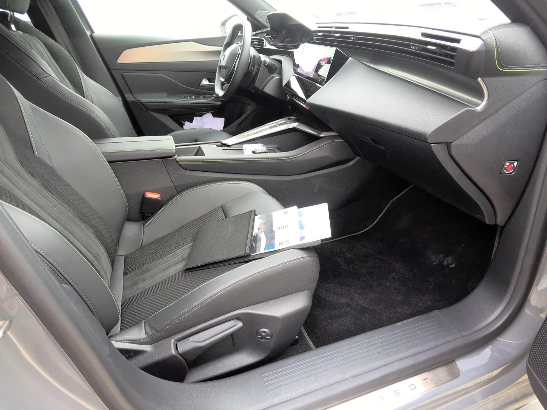 Peugeot 308 SW PHEV 225 e-EAT8 GT 2024