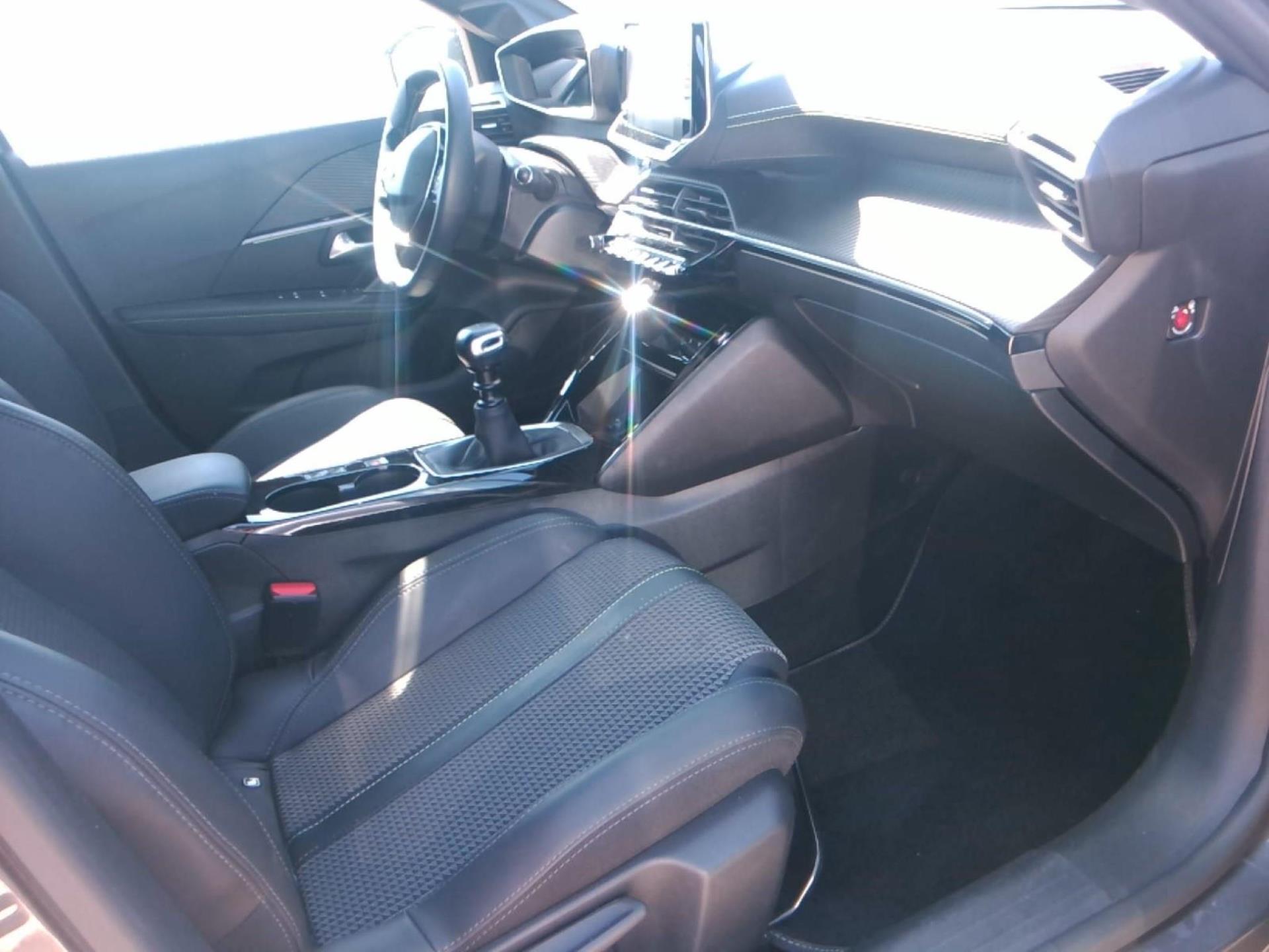 Peugeot 208 PureTech 100 S&S BVM6 GT 2023