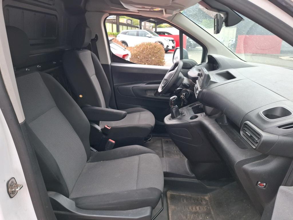 Peugeot PARTNER FOURGON STANDARD 650 KG BLUEHDI 100 S&S BVM5 PREMIUM 2020