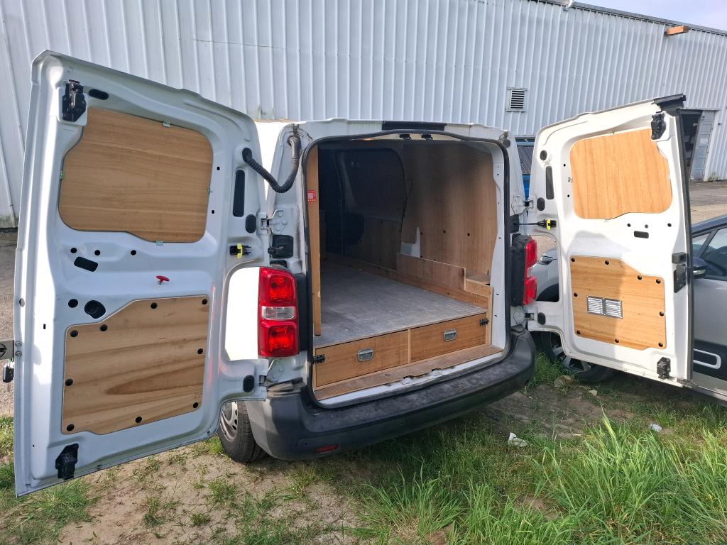 Peugeot EXPERT FGN TOLE M BLUEHDI 145 S&S EAT8  2023