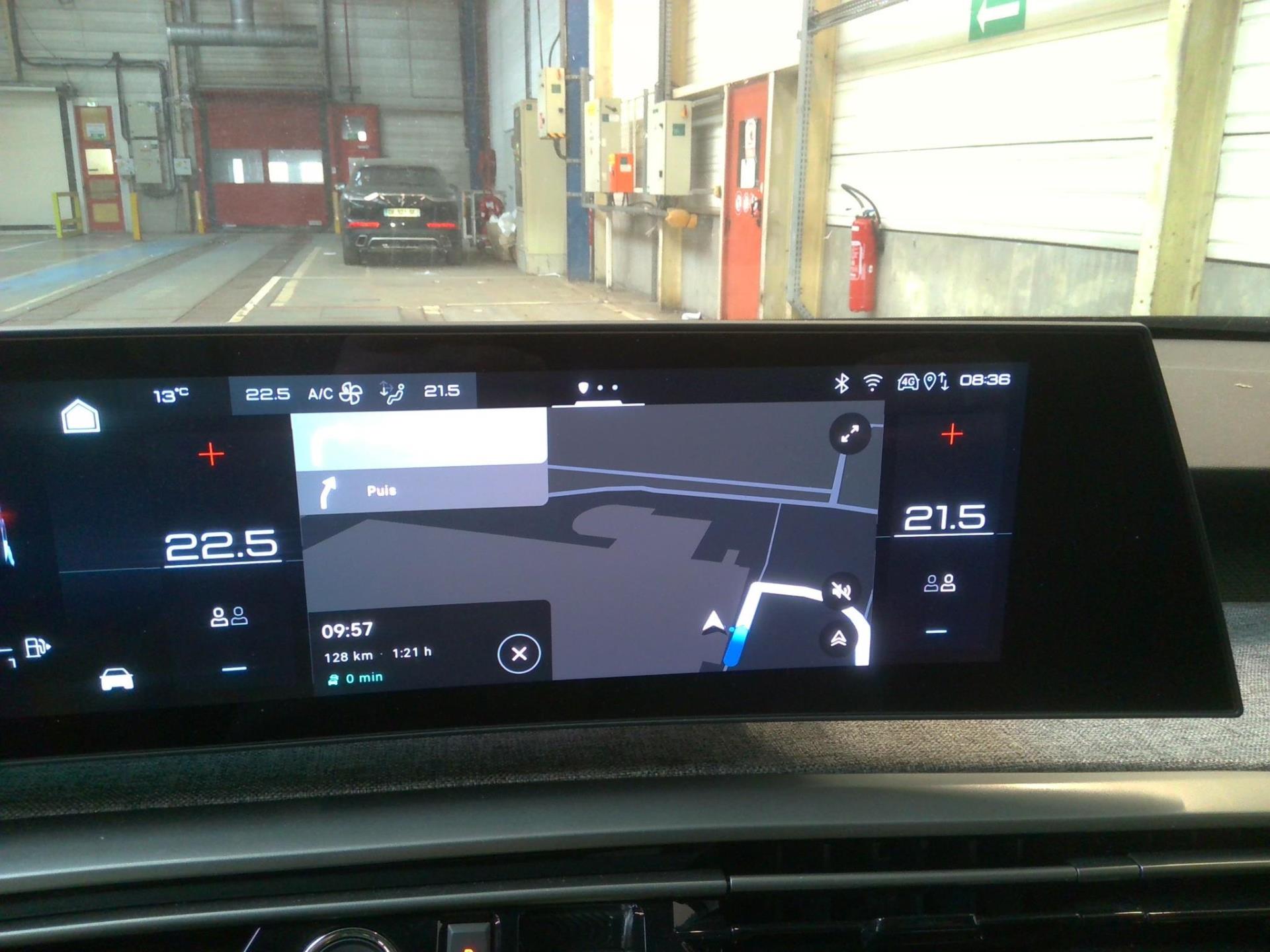 Peugeot 3008 Hybrid 136 e-DCS6 Allure 2024