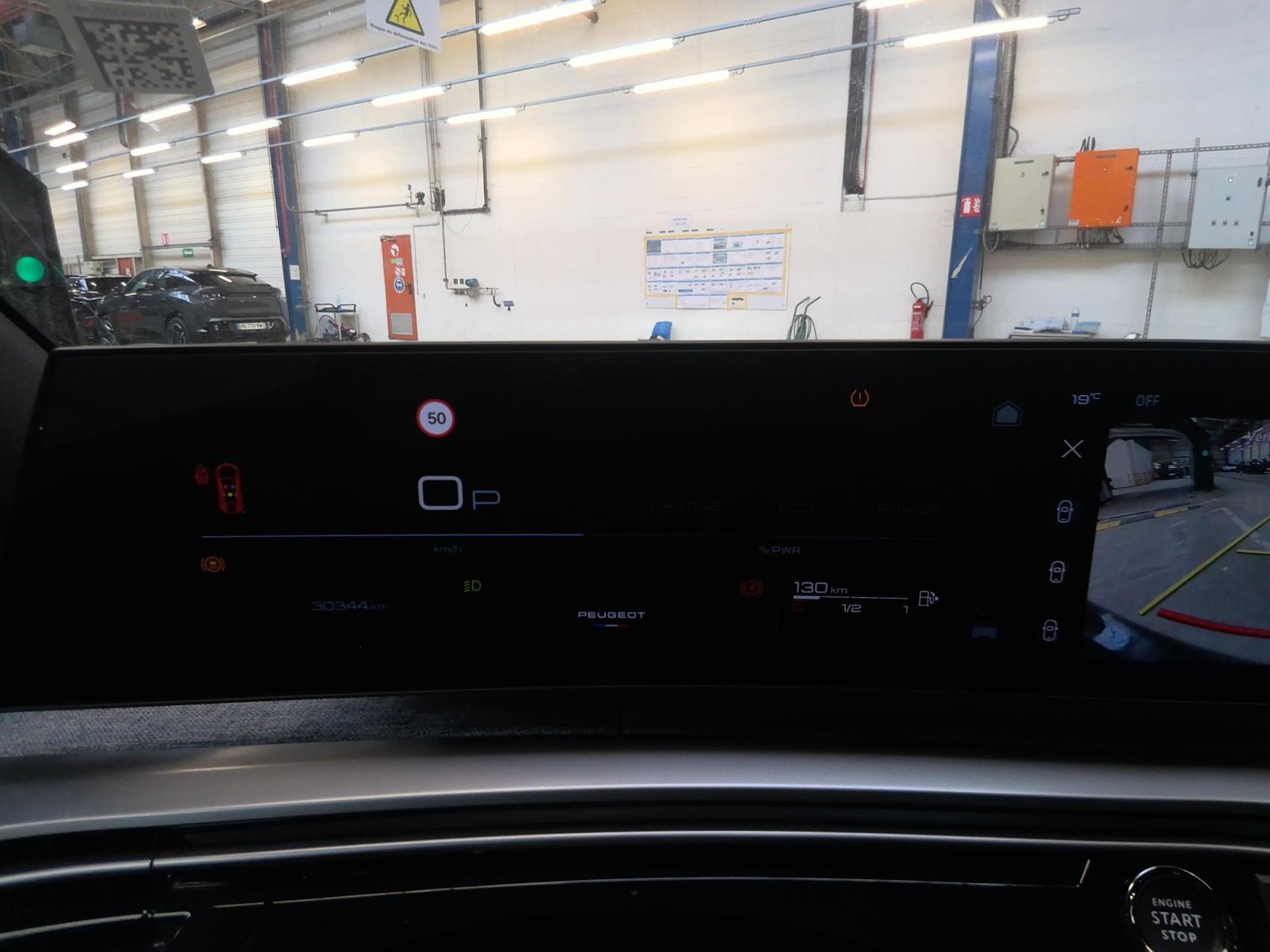 Peugeot 3008 Hybrid 145 e-DCS6 GT 2025