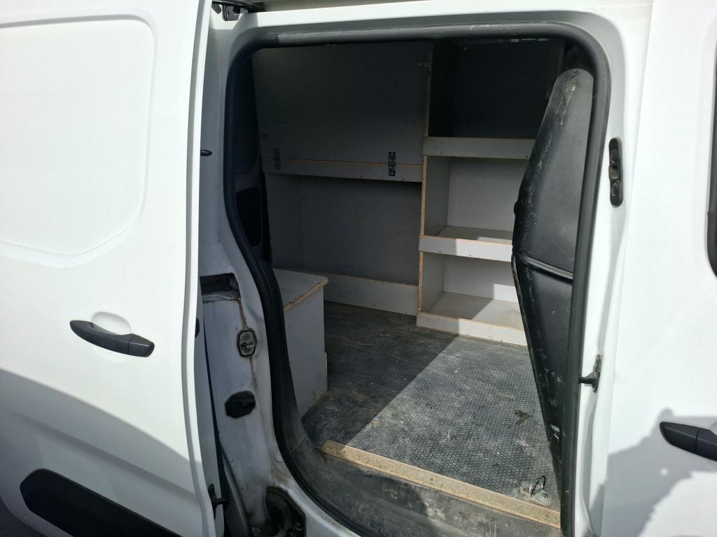 Peugeot PARTNER FOURGON STANDARD 650 KG BLUEHDI 100 S&S BVM5 PREMIUM 2020