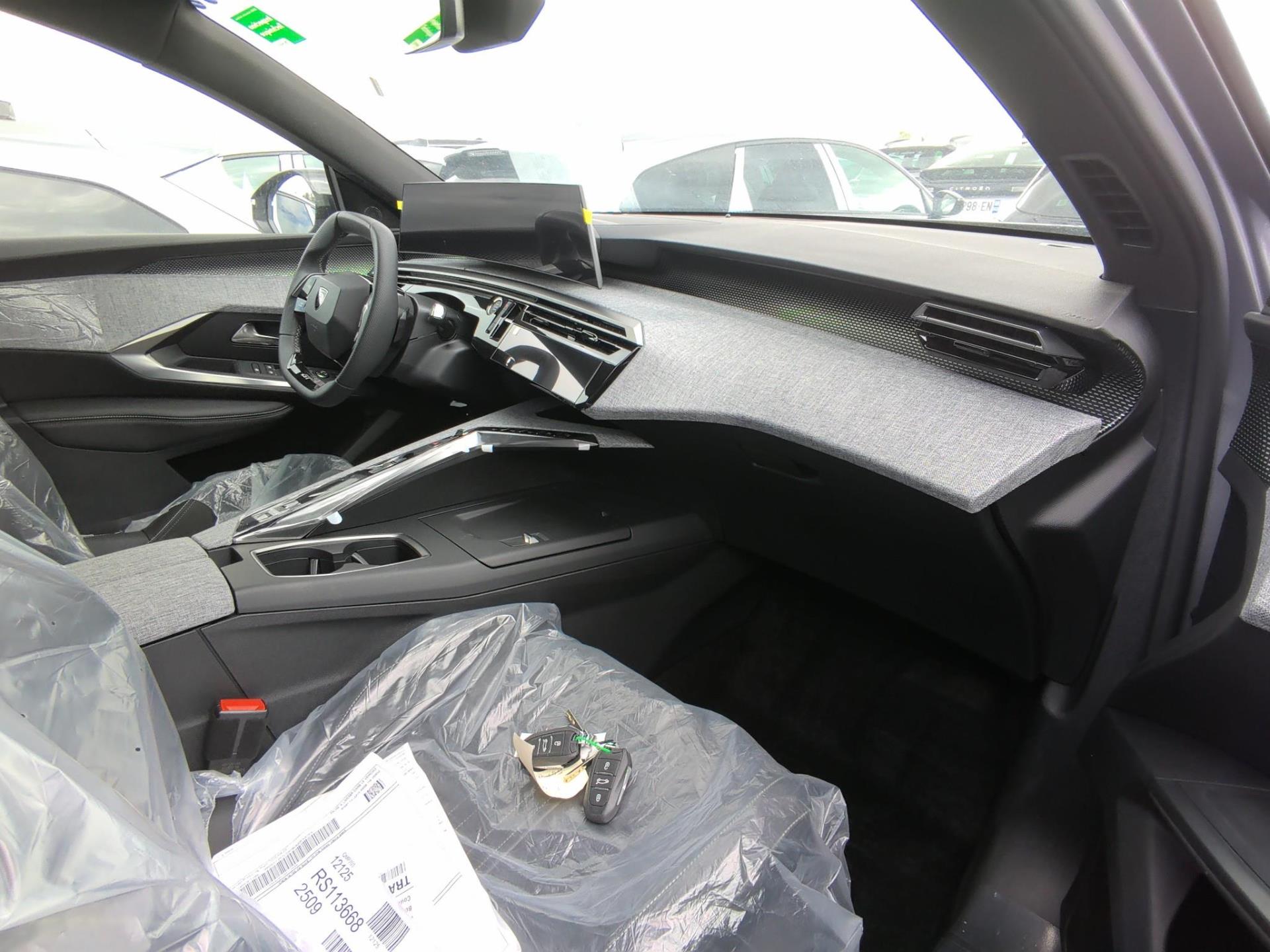 Peugeot 3008 Hybrid 136 e-DCS6 GT 2024