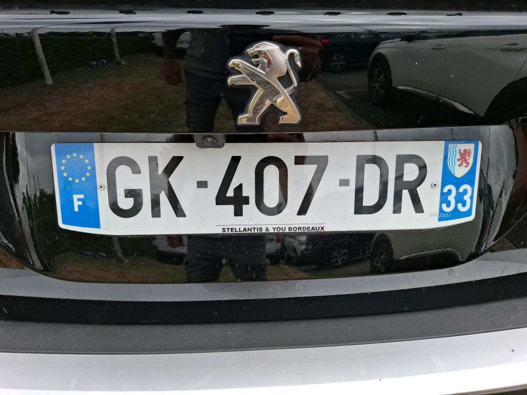 Peugeot 2008 BlueHDi 130 S&S EAT8 Allure 2022