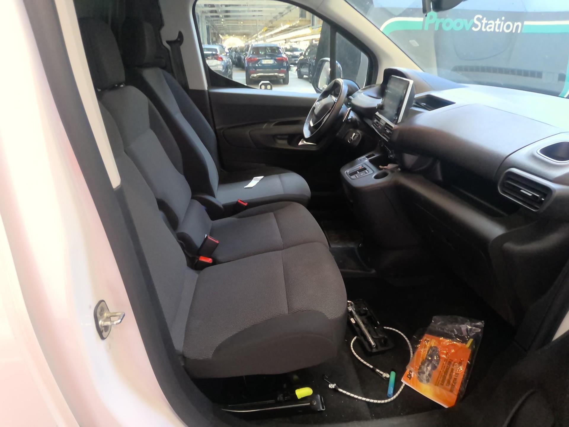 Peugeot PARTNER FOURGON M 1000 KG BLUEHDI 130 S&S EAT8  2024