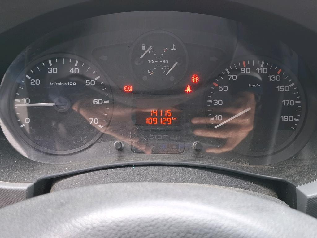 Peugeot PARTNER FOURGON STANDARD 1.6 BLUEHDI 100 BVM5 PREMIUM 2018