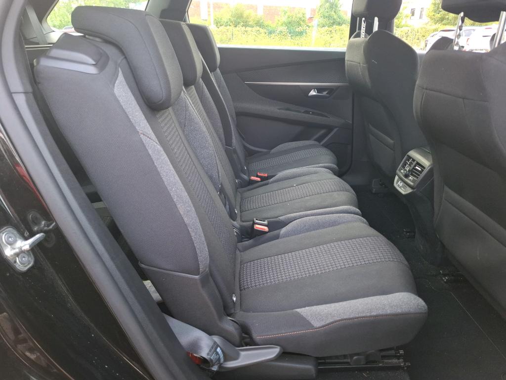 Peugeot 5008 BlueHDi 130ch S&S EAT8 Active Pack 2022