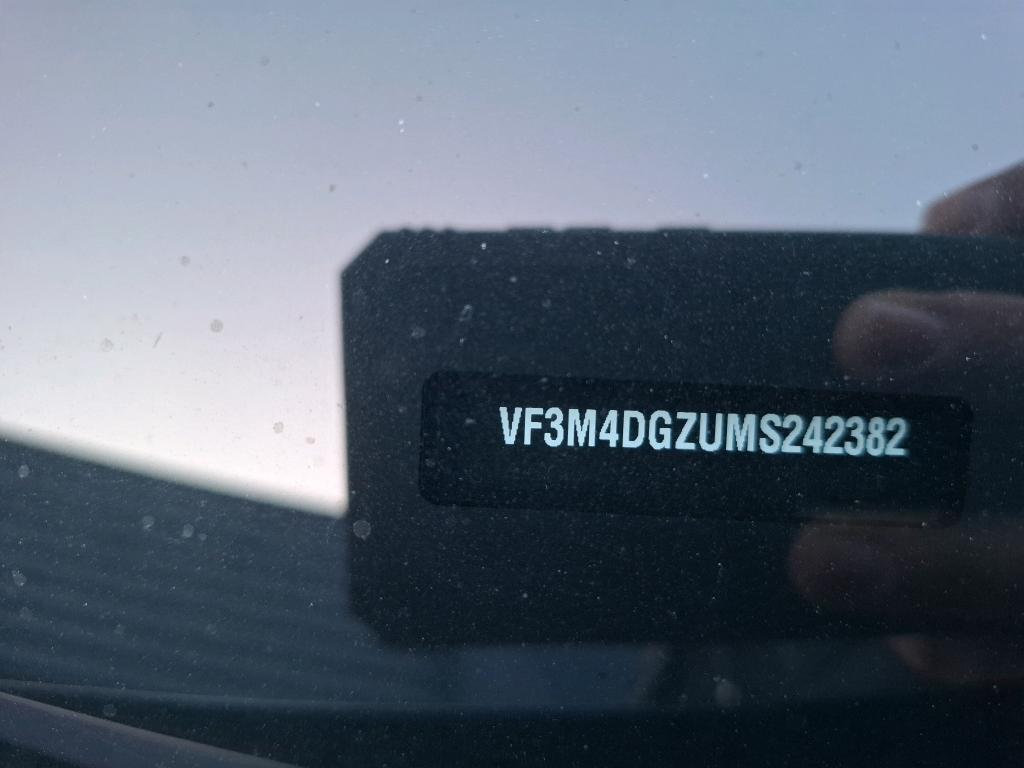 Peugeot 3008 Hybrid 225 e-EAT8 Roadtrip 2021