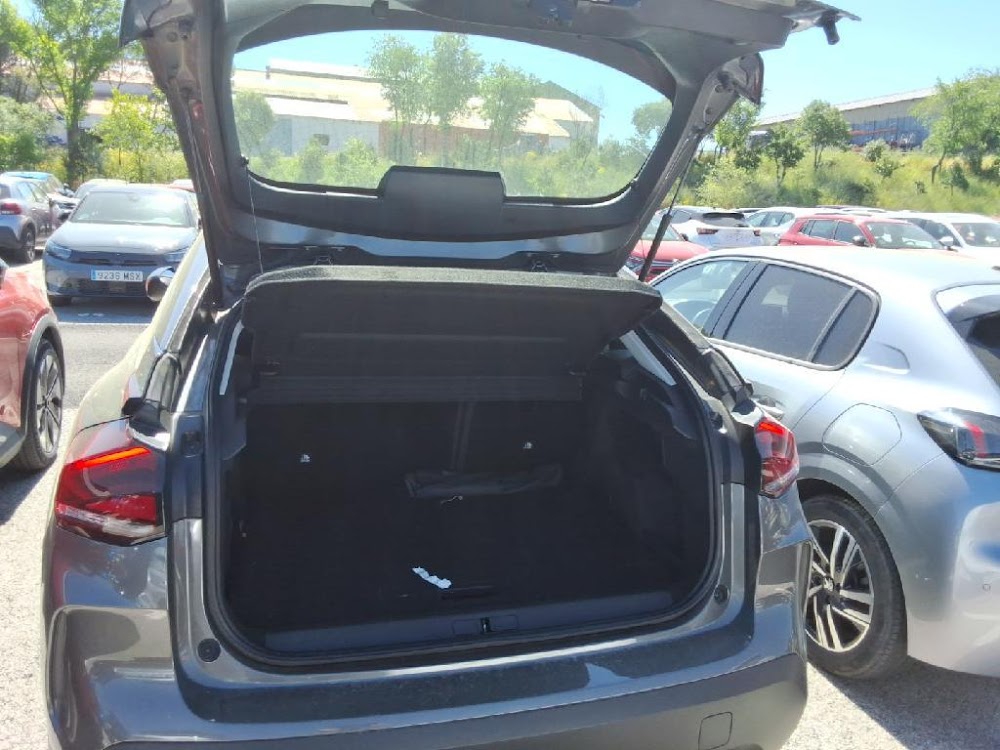 Foto Citroën C4 X 9