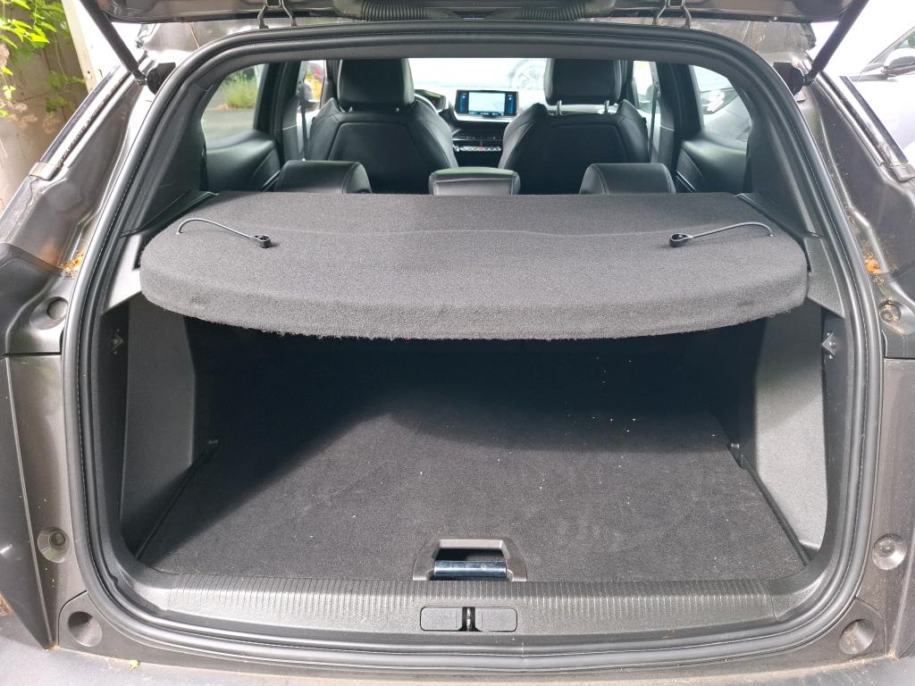 Peugeot 2008 PureTech 130 S&S EAT8 GT 2021