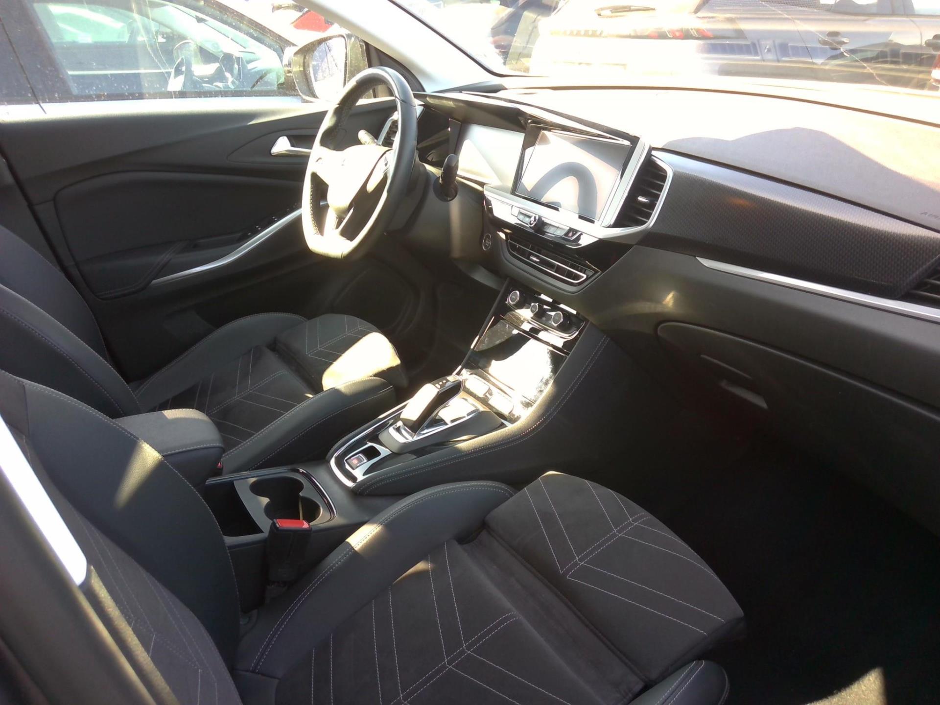 Opel Grandland Hybrid4 300 ch AWD BVA8 Ultimate 2022