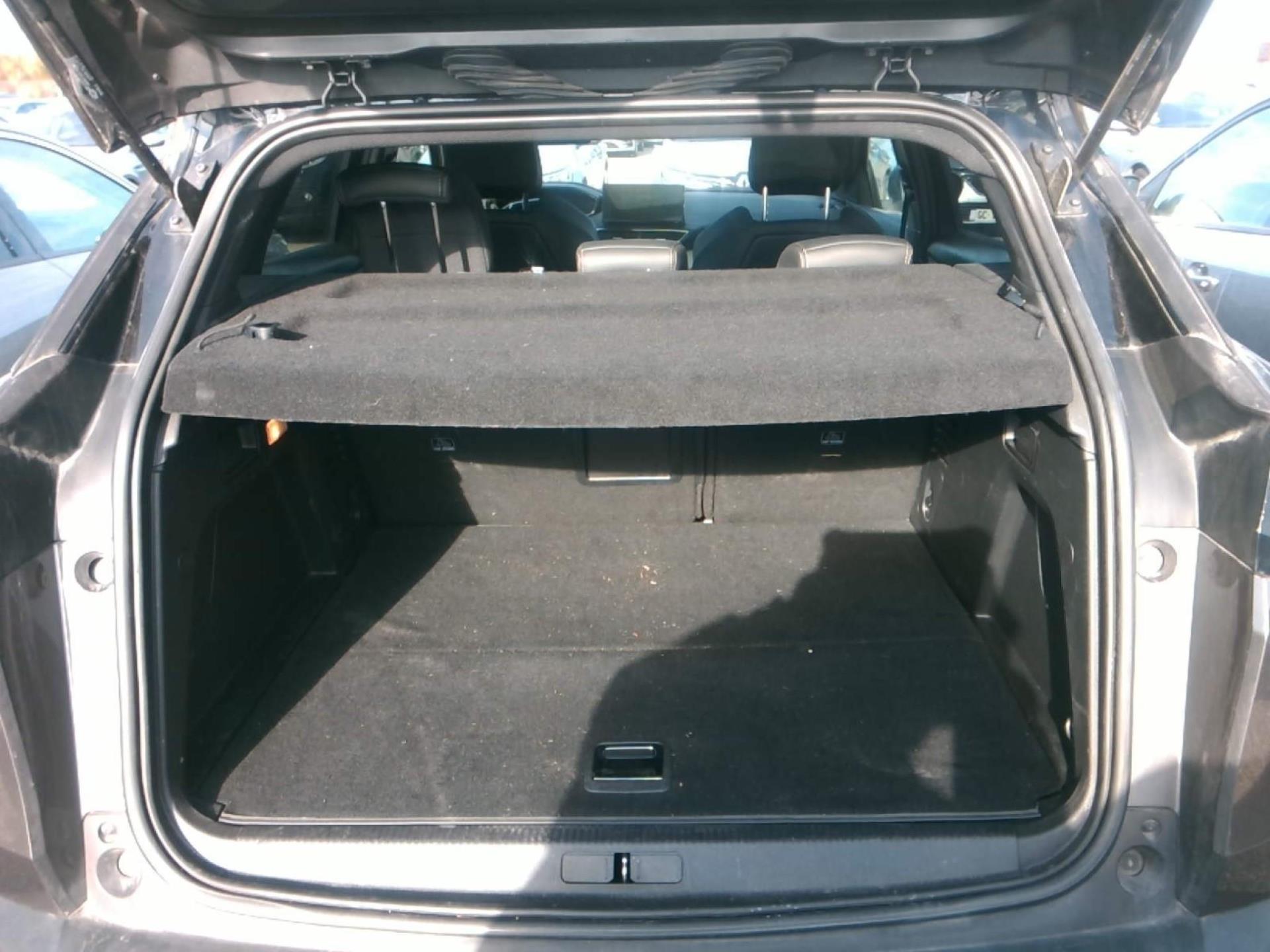 Peugeot 3008 Hybrid4 300 e-EAT8 GT 2022