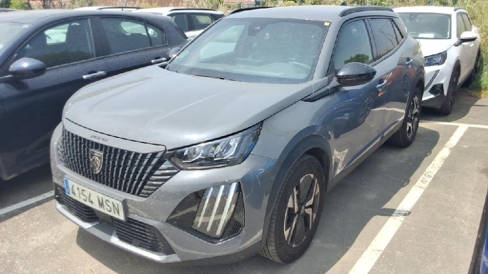 Foto Peugeot 2008 4