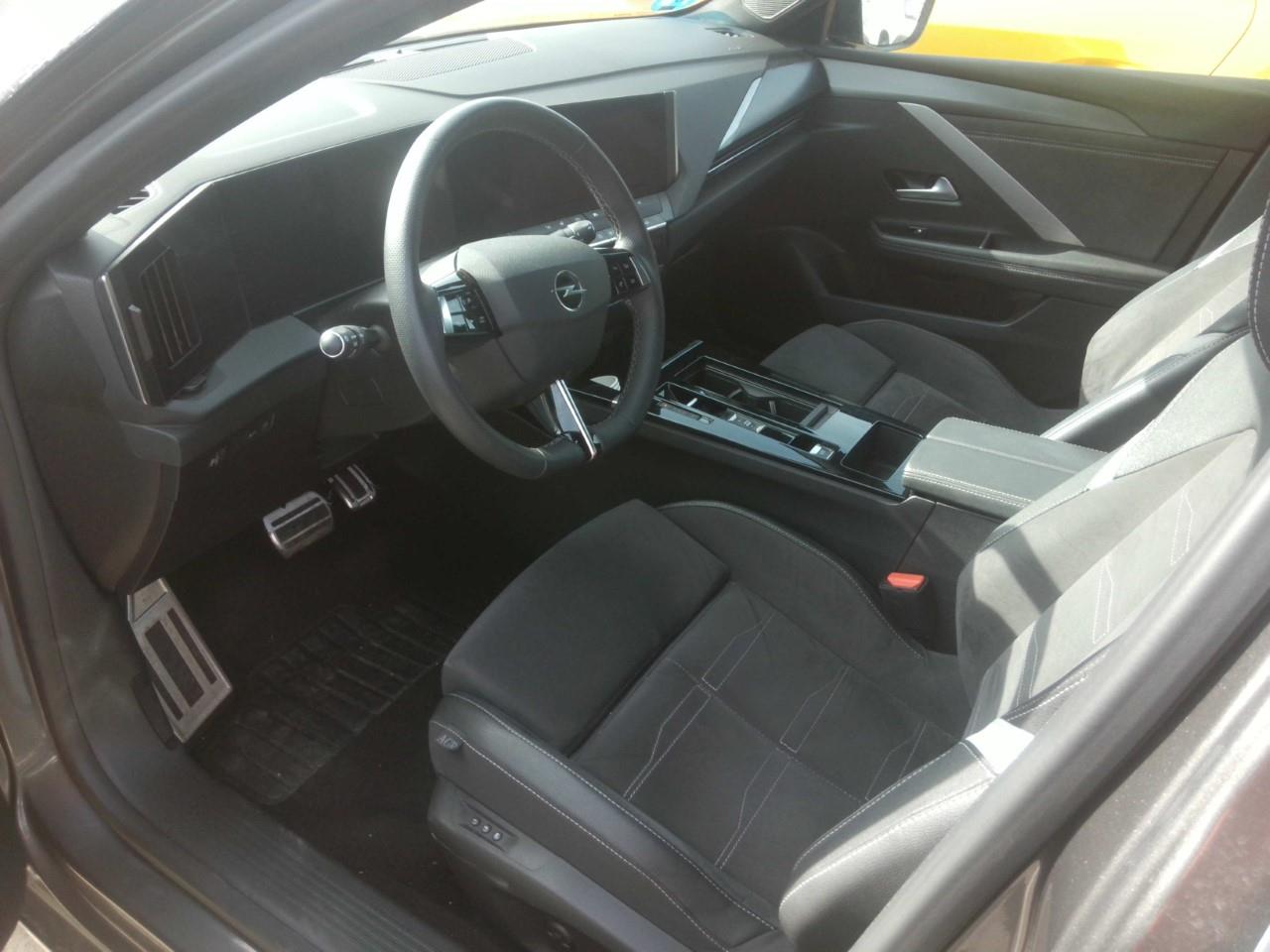 Foto Opel Astra PHEV 3