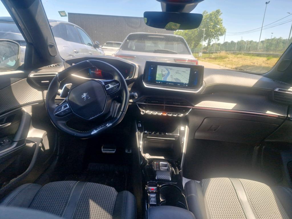 Peugeot 2008 BlueHDi 130 S&S EAT8 GT 2022