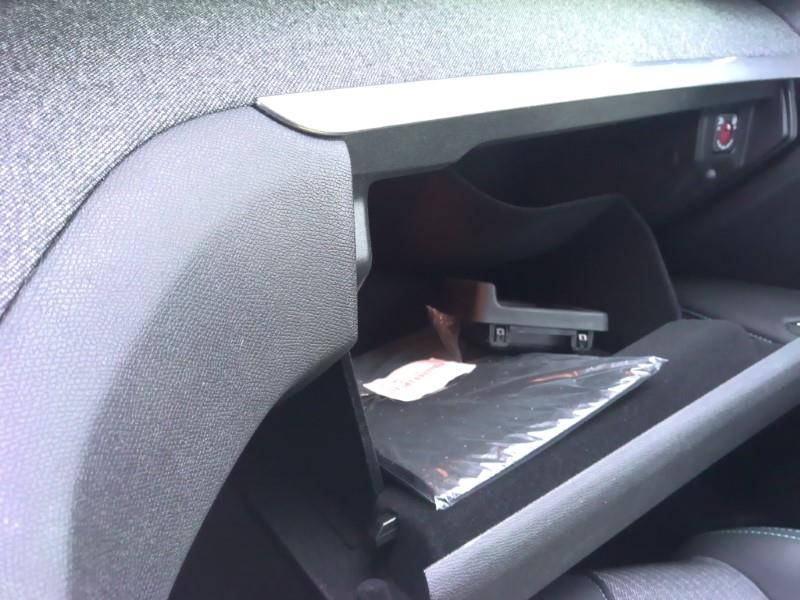 Foto Peugeot 3008 Hybrid 8