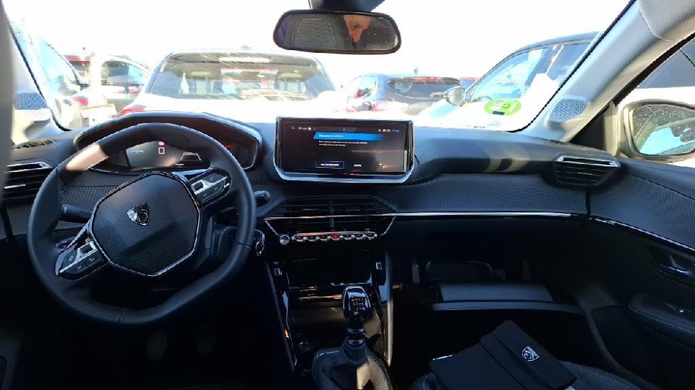 Foto Peugeot 208 9