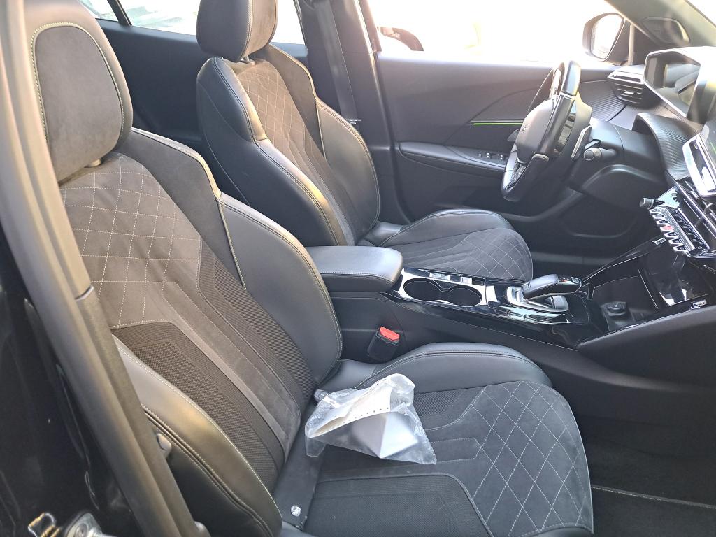 Peugeot 2008 BlueHDi 130 S&S EAT8 GT Pack 2021
