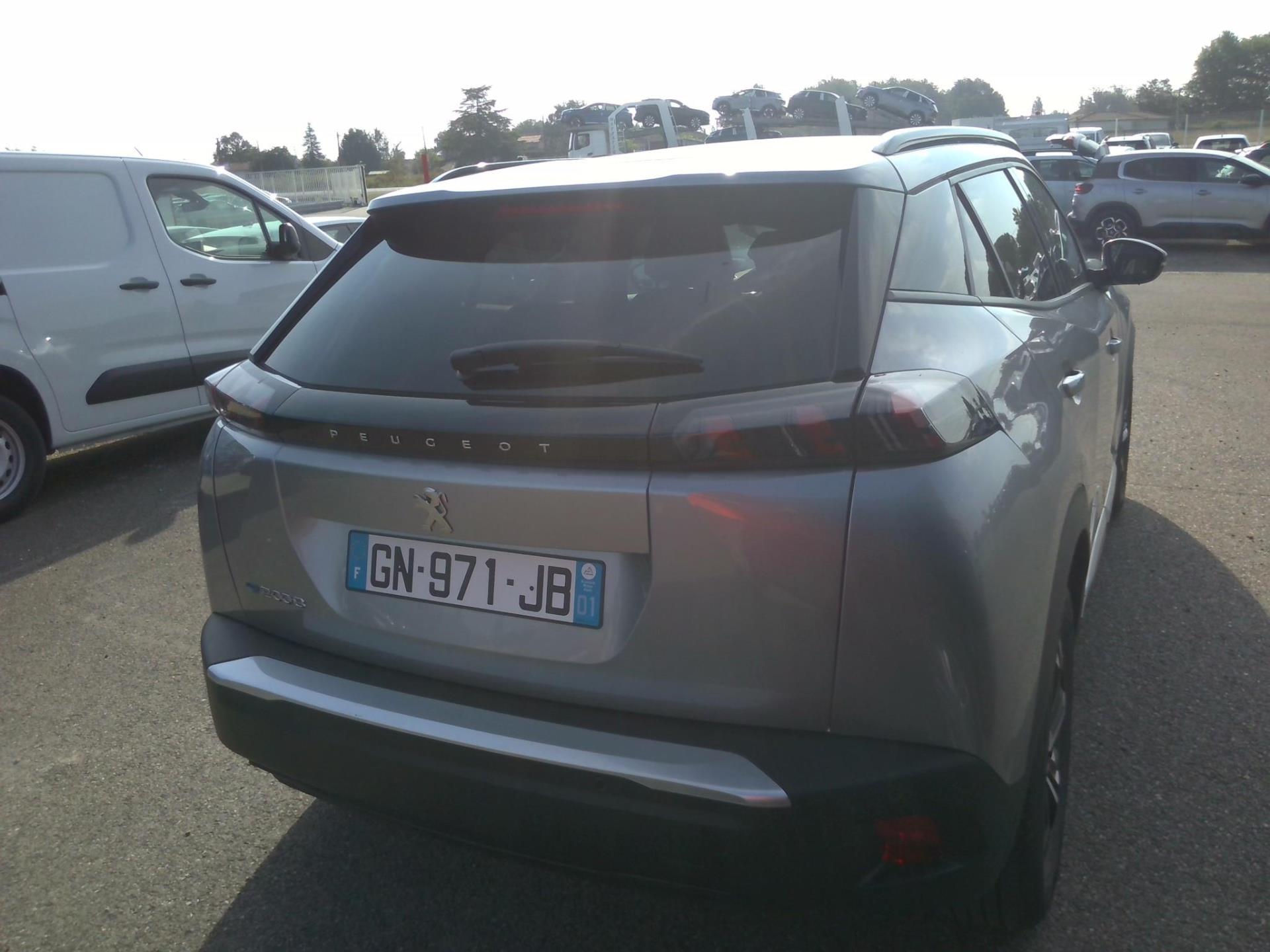 Peugeot 2008 Electrique 136 ch Allure 2023