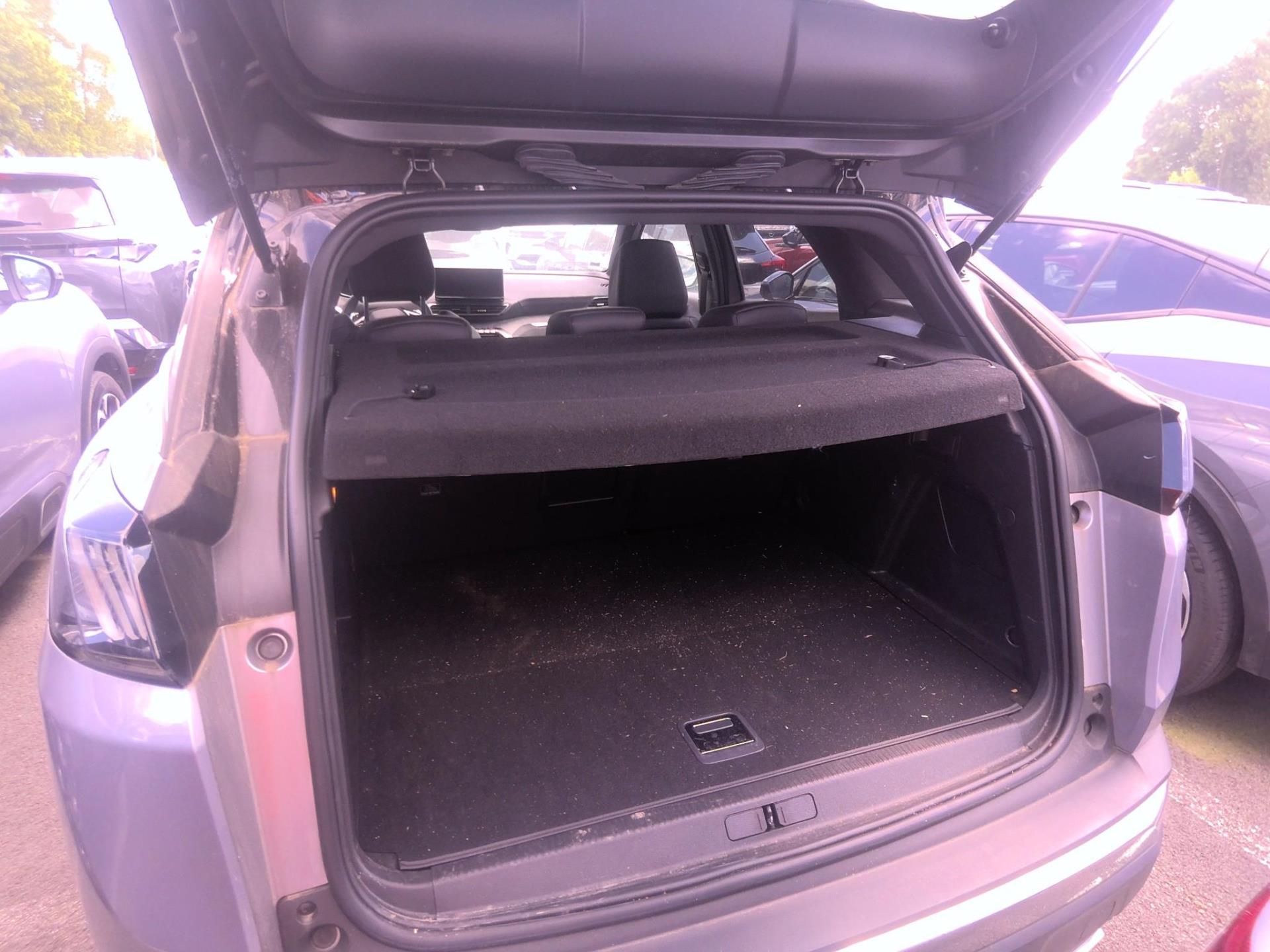 Peugeot 3008 Hybrid4 300 e-EAT8 GT 2023
