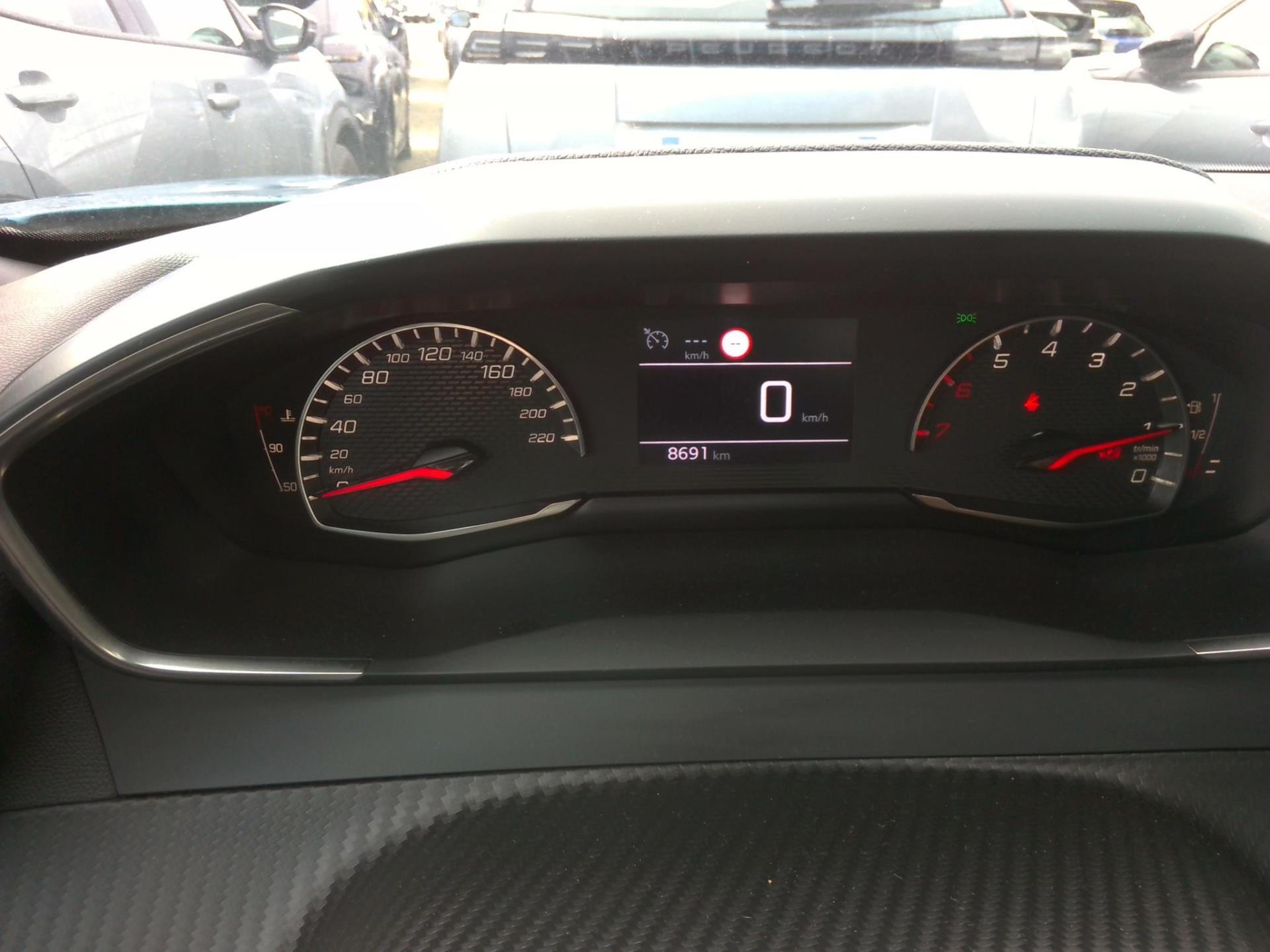 Peugeot 2008 100 S&S BVM6 Style 2025