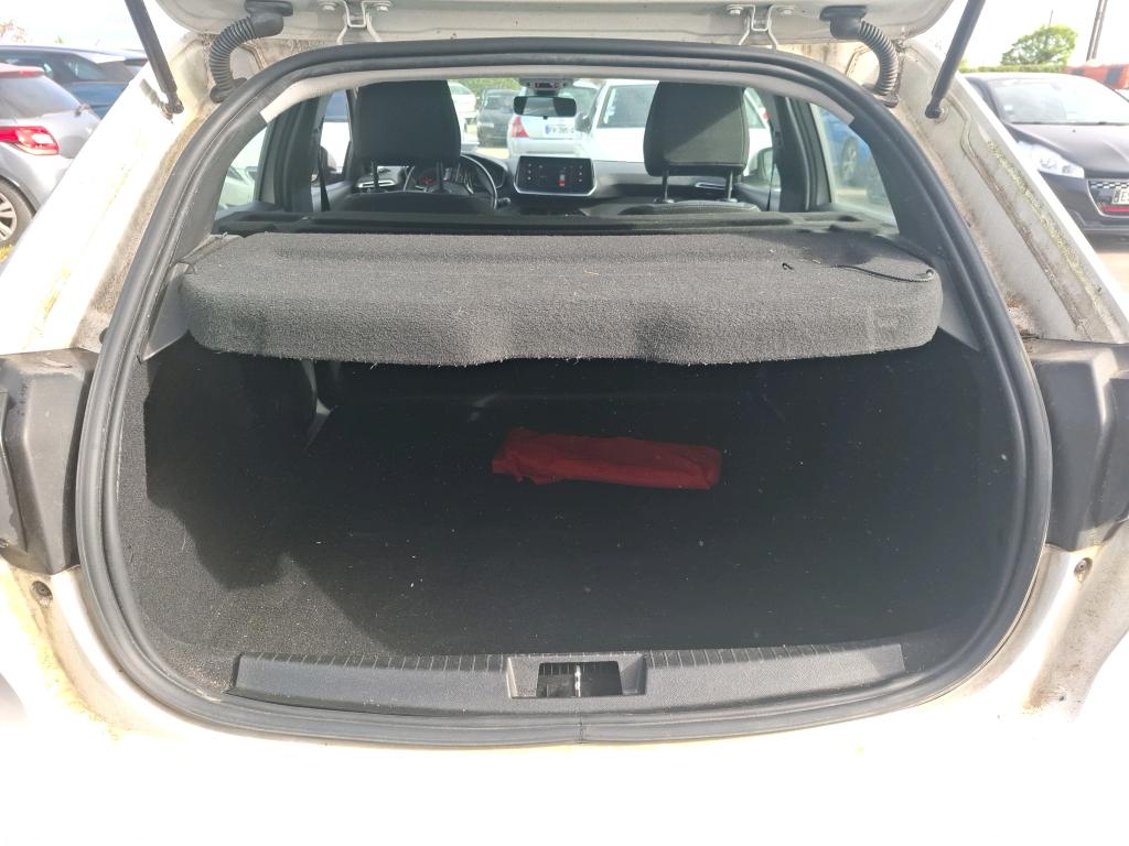 Peugeot 208 BLUEHDI 100 S&S BVM6 PREMIUM PACK 2021