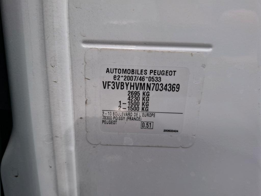 Peugeot EXPERT FGN TOLE STANDARD 1.5 BLUEHDI 120 S&S BVM6 ASPHALT 2022