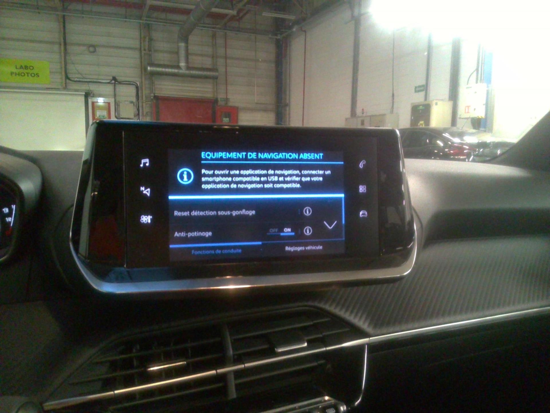 Peugeot 2008 PureTech 130 S&S BVM6 Active Pack 2022