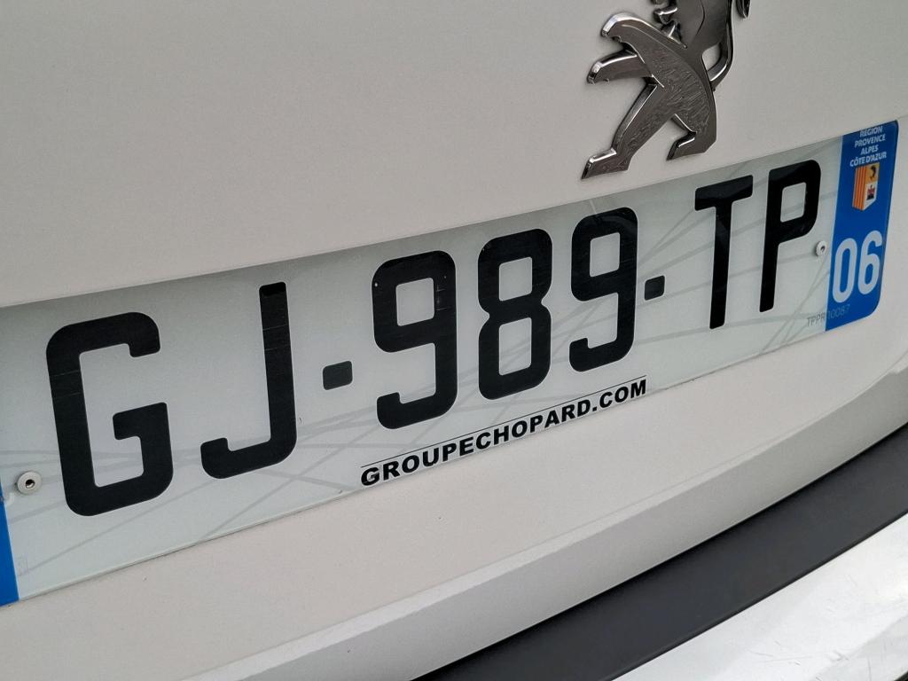 Peugeot 2008 PureTech 130 S&S BVM6 Active Pack 2022