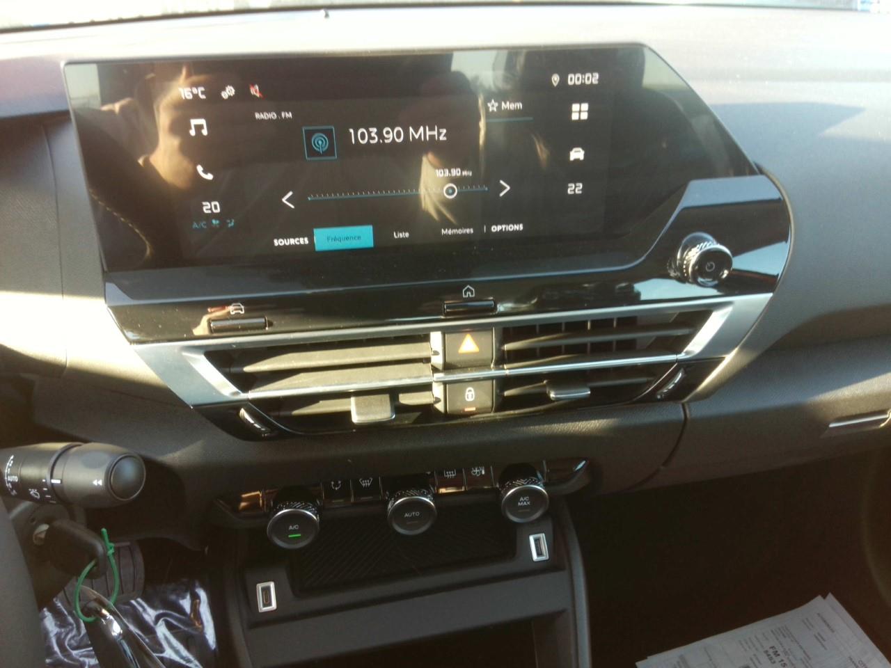 Foto Citroën ë-C4 6